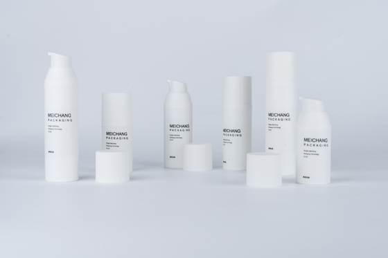15 ml 30 ml 50 ml witte matte luchtloze lotionpomp Fles 0.25 ml ontladingspercentage Pp spuitpomp